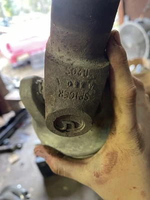 Eje de transmisión de aluminio para Chevrolet GMC 1999-2005 Silverado/Sierra 1500 15711960 Foto 1 de 4