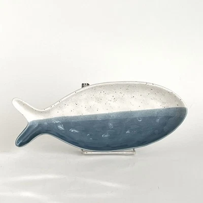 Керамическое блюдо в форме рыбы суши тарелка пляж декор океан море синий и белый 12 дюймов - Изображение 1 из 4