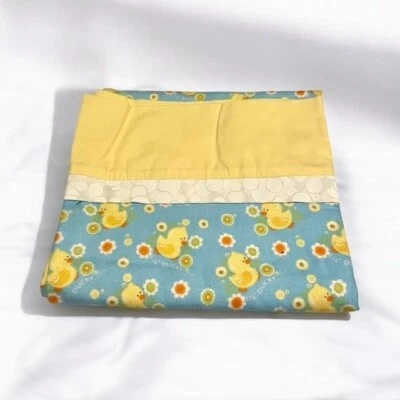Funda de Almohada Lil Ducky Patrón Franela Amarilla y Azul y Algodón Hecha a Mano Nueva Sin Etiquetas Foto 1 de 4