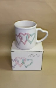 Mary Kay Cosmetics ~ Set of 4 Mary Kay "Hearts" Mugs ~ NIB - Picture 1 of 4