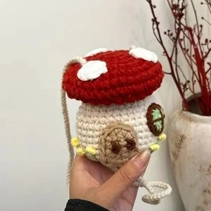 NWOT hand made gnome house crochet cross body purse bag mushroom gnome house - Picture 1 of 6