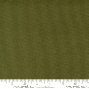 Moda Flannel Yuletide Gatherings Holly Green Primitive Gatherings 100% Cotton BY - Picture 1 of 1