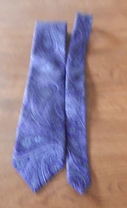Geoffrey Beene Mens 100% Silk Tie Necktie 58x3 Puple Paisley Hand Made - Picture 1 of 7