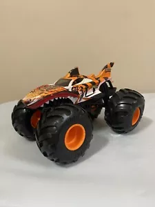 Hot Wheels Monster Trucks Tiger Shark Orange Truck 1:24 Scale Die Cast 2018 - Picture 1 of 7