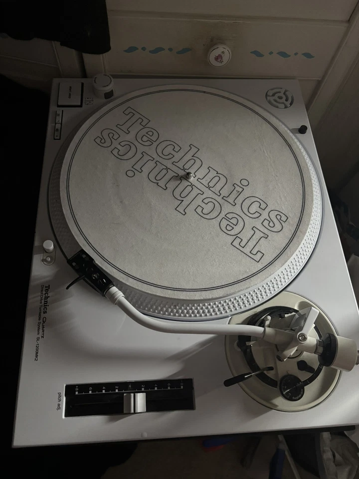 1 Tocadiscos Technics SL1200 mk2 blanco personalizado con ledes azules Halos Foto 1 de 3