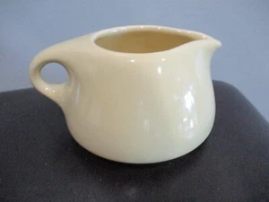 IROQUCKS CASUAL CHINA BY RUSSEL WRIGHT USA SOFT YELLOW CREAMER PITCHER ART DECO - Picture 1 of 8