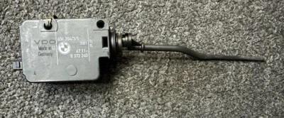 Módulo actuador puerta combustible BMW 325CI/330CI/M3 2001-2006 40620435 Foto 1 de 3