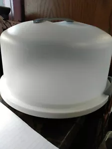 Sterilize cake container. (Cm) - Picture 1 of 4