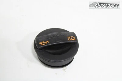 AUDI A7 2012-2015 3,0 L V6 MOTOR IZQUIERDO CULATA TAPA DE LLENADO DE ACEITE OEM Foto 1 de 4