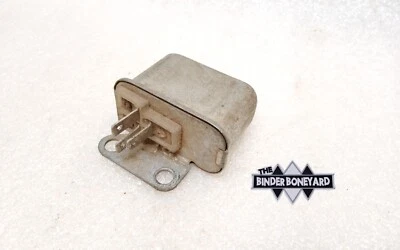 69-75 International IH Pickup Travelall Travelette arranque o relé de bocina Foto 1 de 4