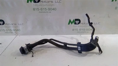 Tubo de cuello de llenado de combustible Hyundai Elantra 2017-2018 OEM 31030F3500 Foto 1 de 4