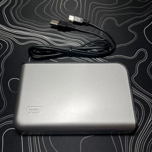 Western Digital WD1200U017 Passport Silver Portable USB 2.0 120GB w/ USB Cable - Picture 1 of 3