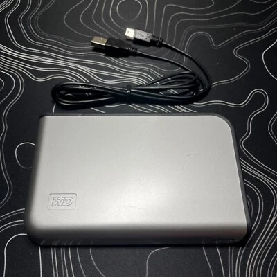 Western Digital WD1200U017 Passport Silver Portable USB 2.0 120GB w/ USB Cable - Image 1 of 3