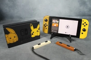 Nintendo Switch Konsole Pokemon Let´s go Pikachu & Evoli Edition - Bild 1 von 5