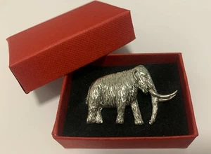 WOOLLY MAMMOTH PEWTER PIN BADGE BROOCH LAPEL RED GIFT BOX BIRTHDAYS CHRISTMAS - Picture 1 of 4