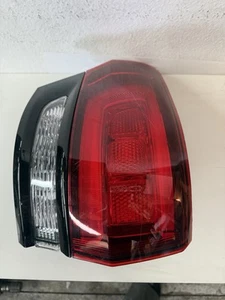 2014-2022 Jeep Grand Cherokee OEM Tail Lamp Left Side P68142943AH SCRATCHED - Bild 1 von 9