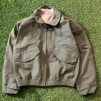 Chaqueta Impermeable Militar Nomex Gore-Tex Verde Exterior Grande Regular Foto 1 de 4