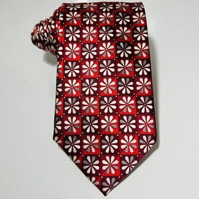 Corbata Ermenegildo Zegna Premium roja de seda lisa con rejilla floral gris y blanca 59,5 x 3,75 Foto 1 de 4