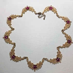 FILIGREE FLOWER GARLAND VICTORIAN STYL GOLD PL NECKLACE HOT PINK ACRYLIC FLOWERS - Imagen 1 de 12