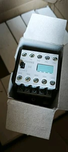 Contacteur Siemens 3TH43 55-0BB4; DC 24V 0,8-1,1 Us 55E 5NO+NC - Imagen 1 de 5