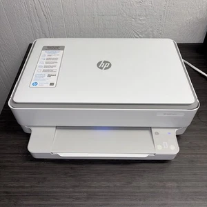 Impresora todo en uno de inyección de tinta térmica HP ENVY 6055 - blanca - probada - necesita tinta - Imagen 1 de 6