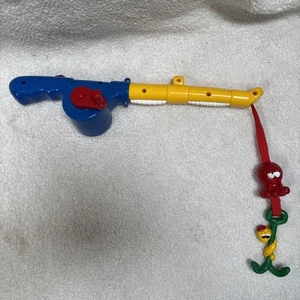 Vintage BATTAT Toy Reel Feel Fishing Pole Only Tested and Works - Picture 1 of 6