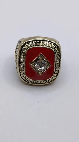 Minnesota Twins Kirby Puckett 1991 World Champions Replica Ring Sz. 11 Cover