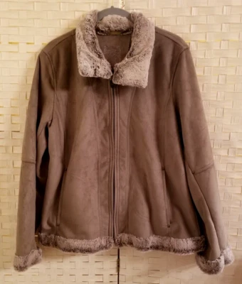 Hilary Radley Studio 人造毛皮和人造麂皮绒夹克 尺寸 S 浅棕色 — 第 1/4 张图片