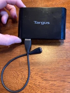 Targus USB 3.0 4-port USB Powered Hub with adapter - Picture 1 of 4