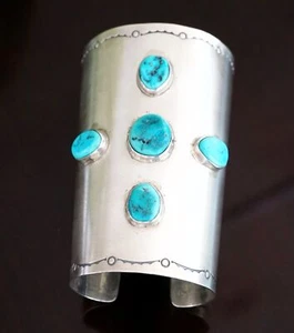 Vintage 70s VERNA BLACKGOAT Navajo Sterling Bisbee Turquoise Cuff Bracelet 150g - Picture 1 of 6