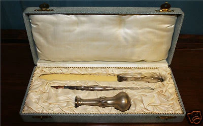 Cofanetto con timbro penna e tagliacarte in argento - primi '900 - Immagine 1 di 4