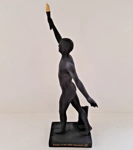 Wedgewood London 2012 Olympics Torch Bearer Figurine - Picture 1 of 9