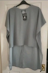 NWT S.Charma Size 20-22 Grey Stretch Polyestr Asymmetrical Hem Summer Beach Top - Picture 1 of 5