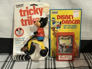 Vintage Disney Gabriel Tricky Trike Disney ballerino Topolino 1975 nuovo con scatola  - Foto 1 di 7
