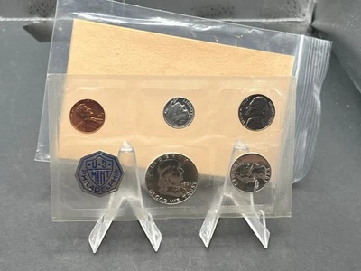 1965 USA Mint Proof Set - Philadelphia Mint - Kennedy .400 Silver - Image 1 of 4