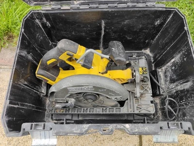 DEWALT DCS576N 54V XR Flexvolt Circular Saw. CHARGER. BOX TSTAK  - Image 1 of 4