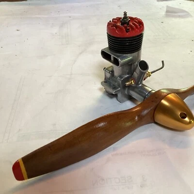 De colección McCoy 35 Red Head Modelo Avión Radio Control Motor Hélice Retro Foto 1 de 4