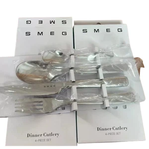 EXCLUSIVO - Juego de cubiertos de 4 piezas de acero inoxidable SMEG vajilla estilo europeo - Imagen 1 de 12