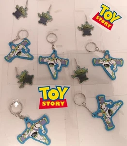 5 x DISNEY TOY STORY Schlüsselanhänger + Reißverschlussaufsätze - Partytüte Geschenkset Füllpaket - Bild 1 von 6