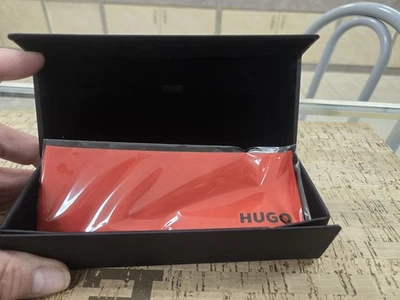 Lote de 2 fundas rígidas plegables con tela Hugo Boss Foto 1 de 3