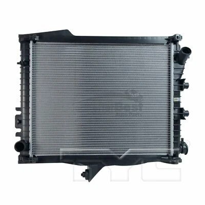 Un radiador nuevo TYC 2739 52029043AD para Chrysler Dodge Foto 1 de 4