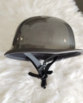 Daytona German DOT Helmet Ratchet Quick Release Hi-Gloss Silver Size XL - Image 1 of 4