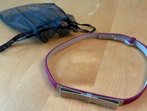 White House BLACK MARKET RASPBERRY SUEDE BELT W/ SILVER BOW DETAIL WOMEN’S SZ S - Picture 1 of 3