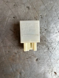 MAZDA MX5 MK2 MK2.5 NB NBFL 1.6 1.8 1998-2005 INDICATOR HAZARD FLASHER RELAY - Picture 1 of 2