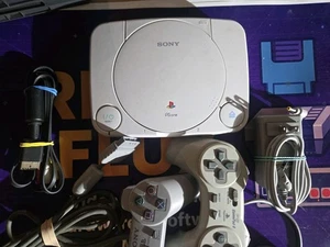 Consola Oficial Sony PlayStation 1 Slim PSone con 2x Controladores - PROBADA - Imagen 1 de 5