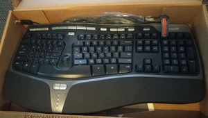 Microsoft Ergonomic 4000 v1.0 Tastatur - Bild 1 von 1