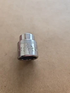 Mac Tools 3/8" Drive 17MM 12PT Metric Shallow Chrome Socket X217MM - Picture 1 of 7