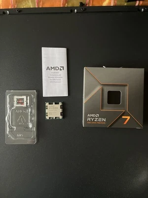 AMD Ryzen 7 7700x Processore (5,4 GHz, 8 Cuori, LGA 1718/Socket AM5) Box -... - Immagine 1 di 4