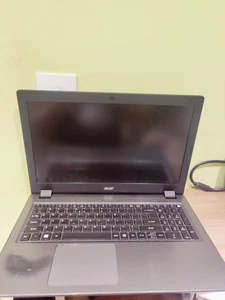 Acer Aspire V Unknown Spec , Not Turn On, Spare Or Repair - Afbeelding 1 van 6