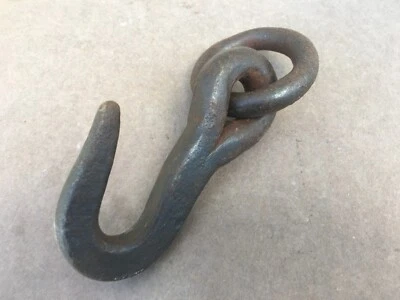 Ancien gros crochet avec anneau en fer forgé / Accrochage / Quincaillerie - Photo 1/4